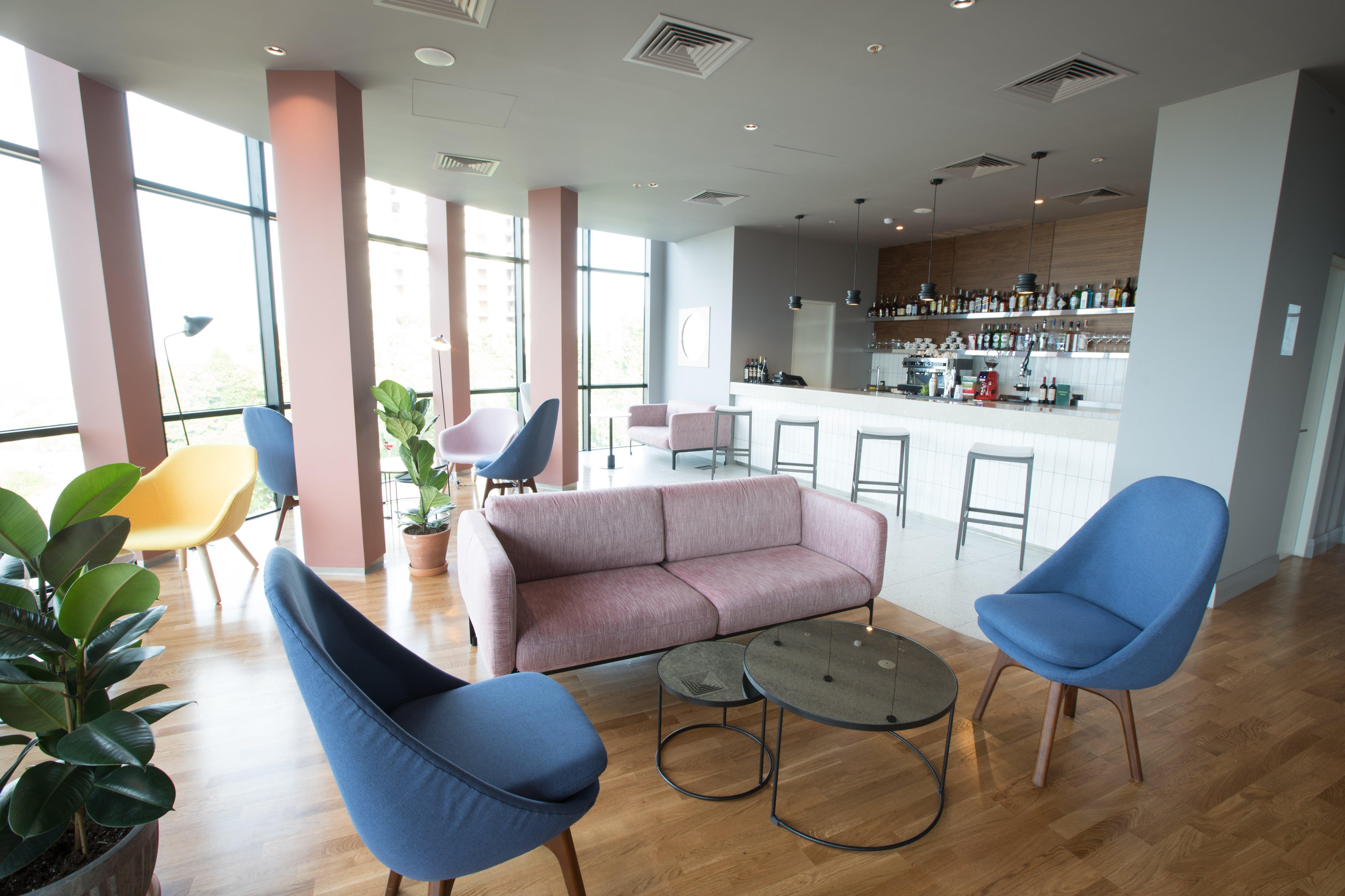 Holiday Inn Telavi By Ihg Zewnętrze zdjęcie