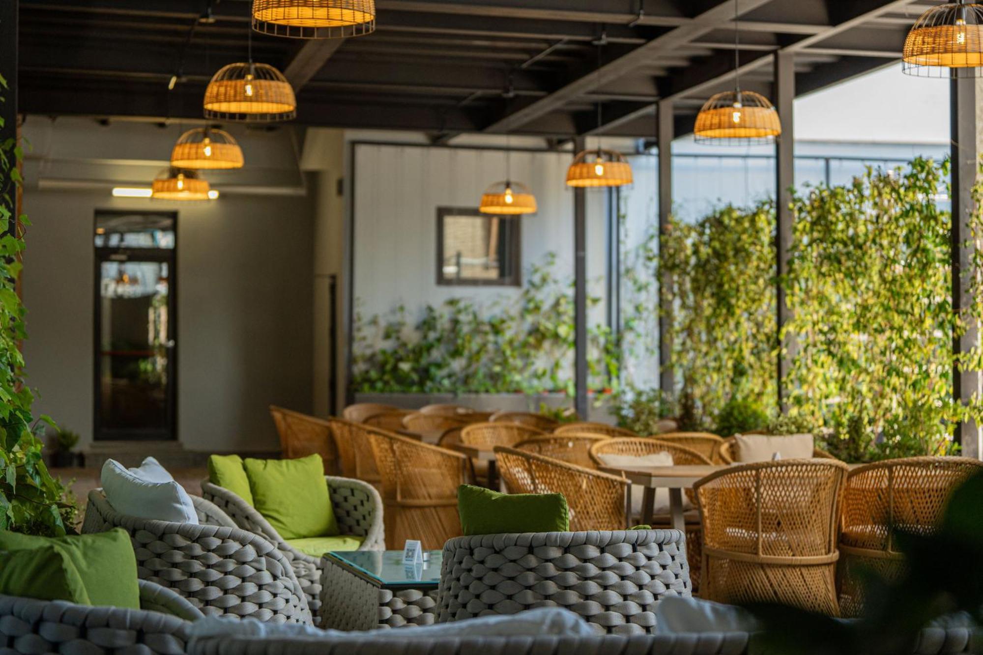 Holiday Inn Telavi By Ihg Zewnętrze zdjęcie